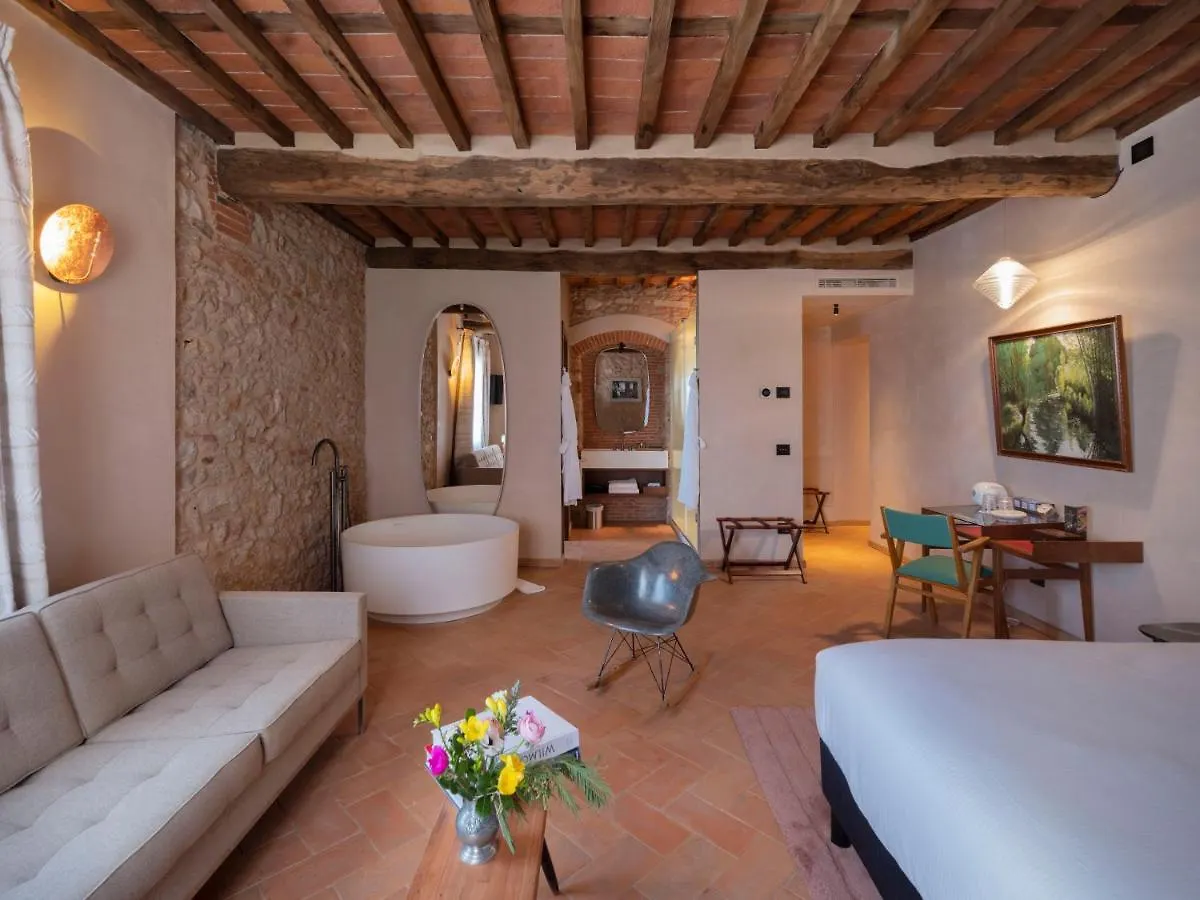 Paradis Agricole Pietrasanta 0*,